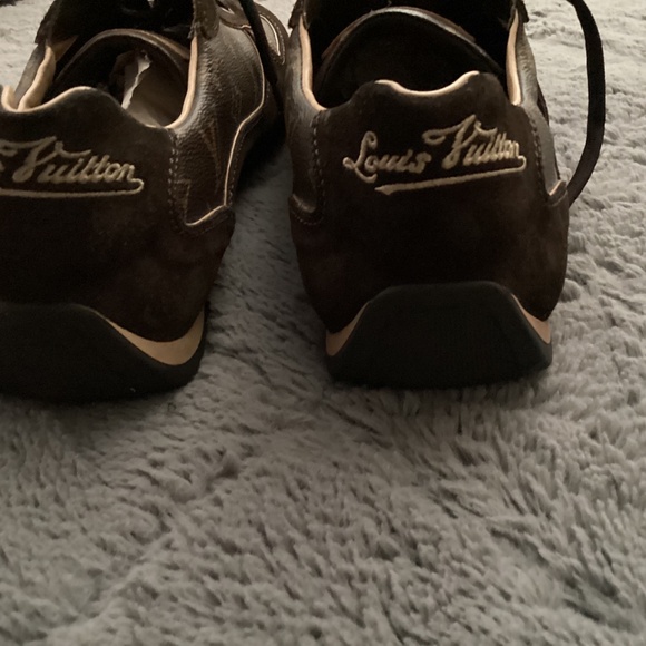 Louis Vuitton Men’s Energie Sneaker Brown Leather LV size 9 - Picture 11 of 11